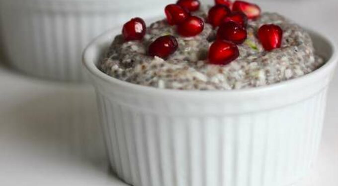 pudding ai semi di chia e melograno